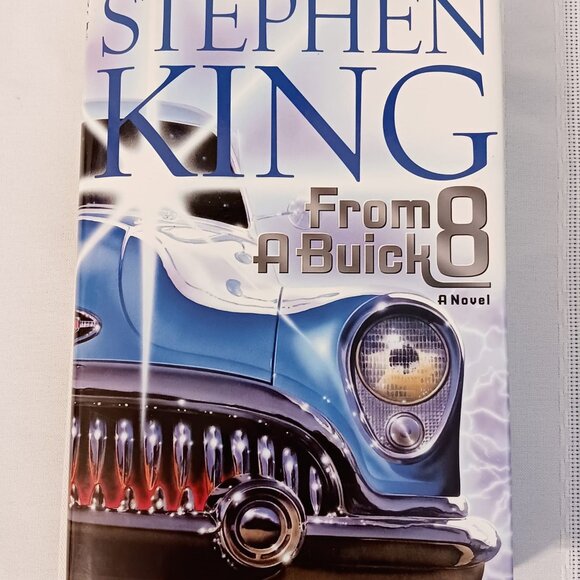 From A Buick 8, A Novel by Stephen King Hardcover Book with Poster - Picture 1 of 10